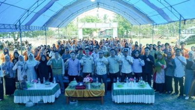 170 Mahasiswa Farmasi UHO Gelar Bakti Sosial, Dibuka Langsung Bupati Konawe Utara